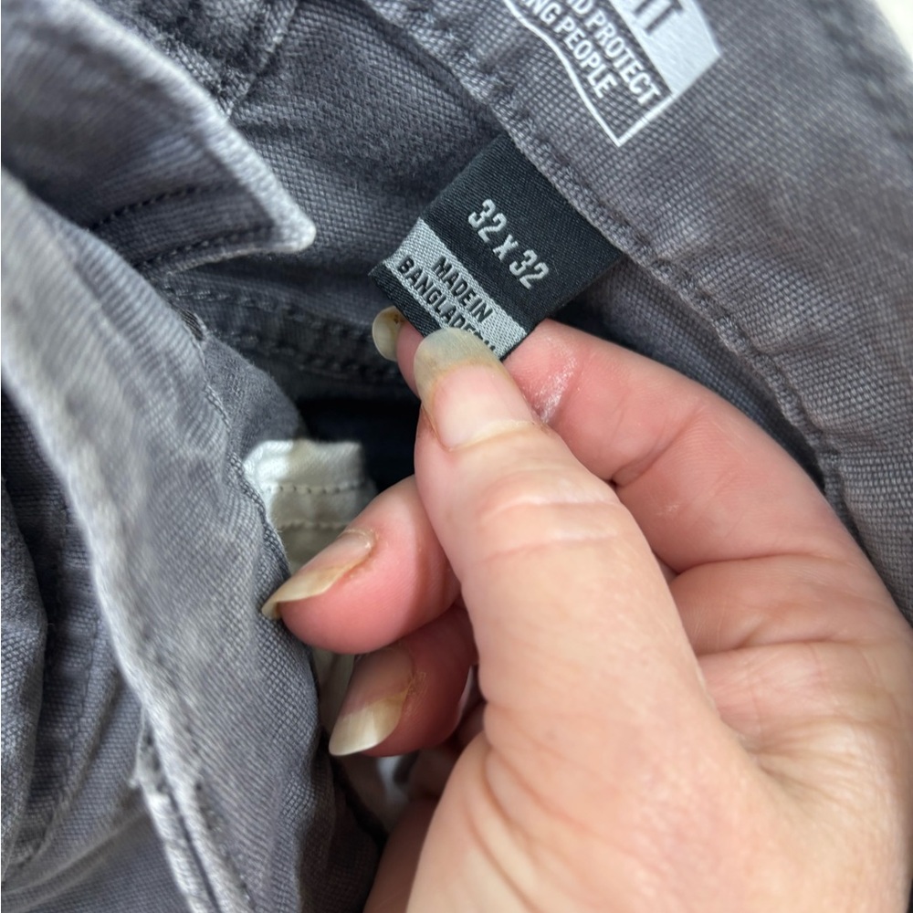 Carhartt relaxed fit gray canvas pants size 32X32 (measures 33”X31”) - Picture 4 of 6